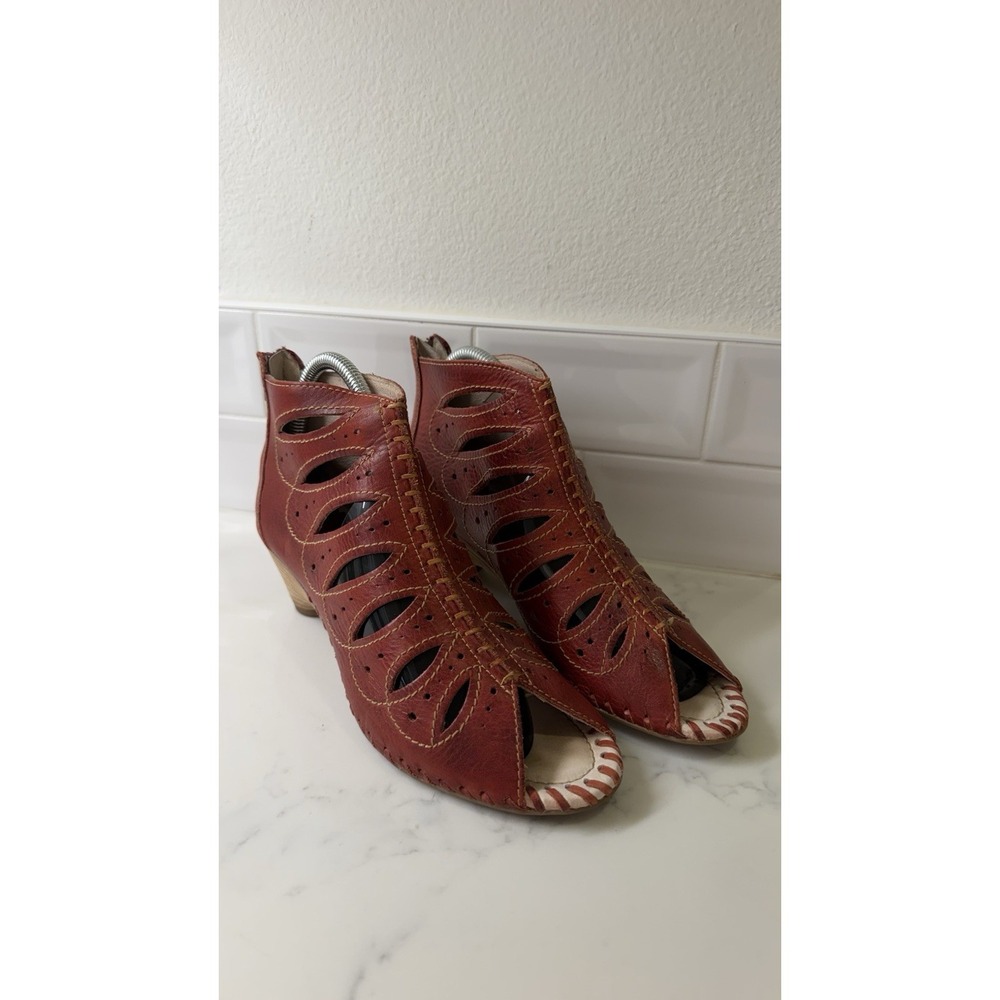 Pikolinos Red Leather Laser Cut Peep Toe Ankle Booties Size 39 US 8.5-9